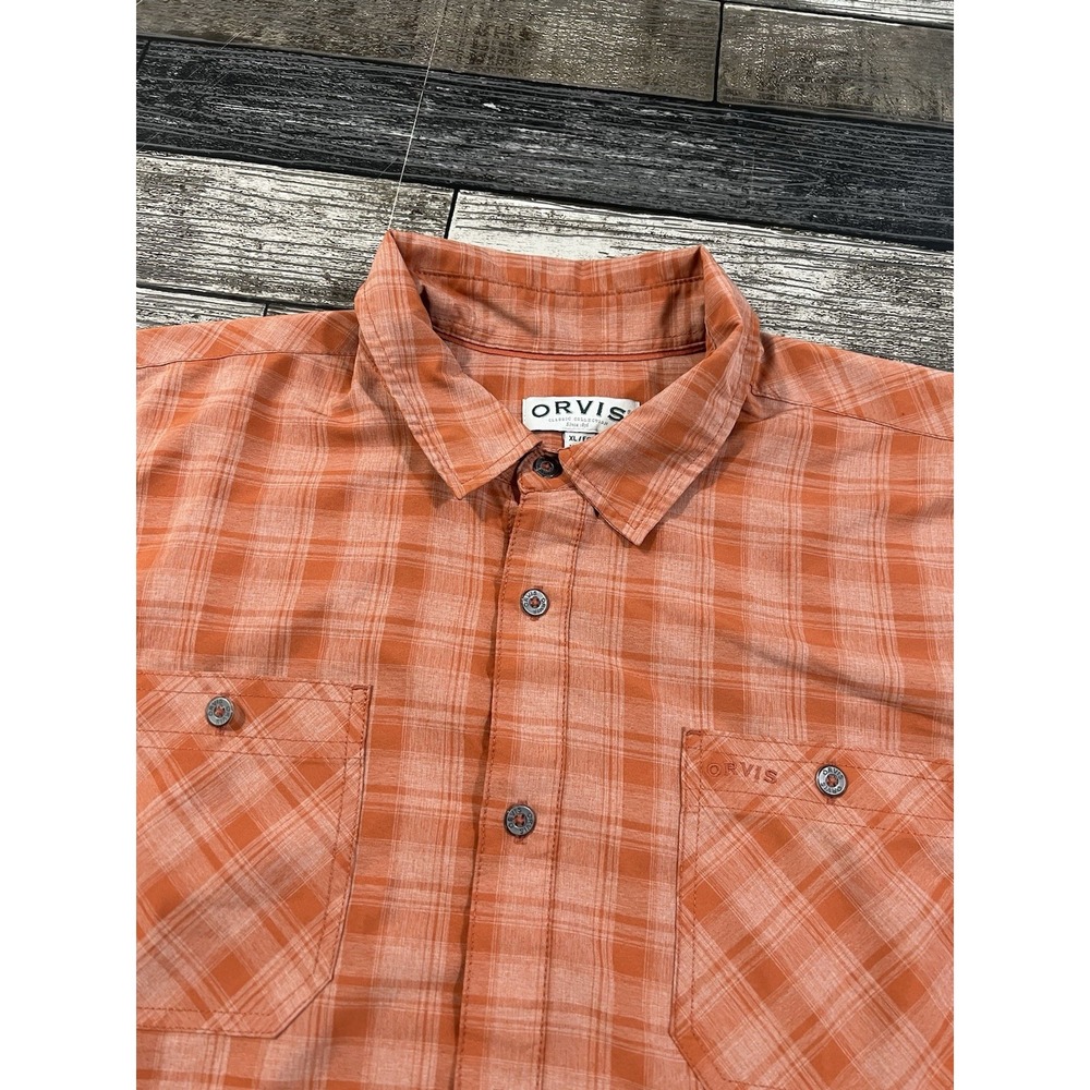 Orvis Men Button Down Shirt Plaid Short Sleeve Polyester XL Peach Breathable‎